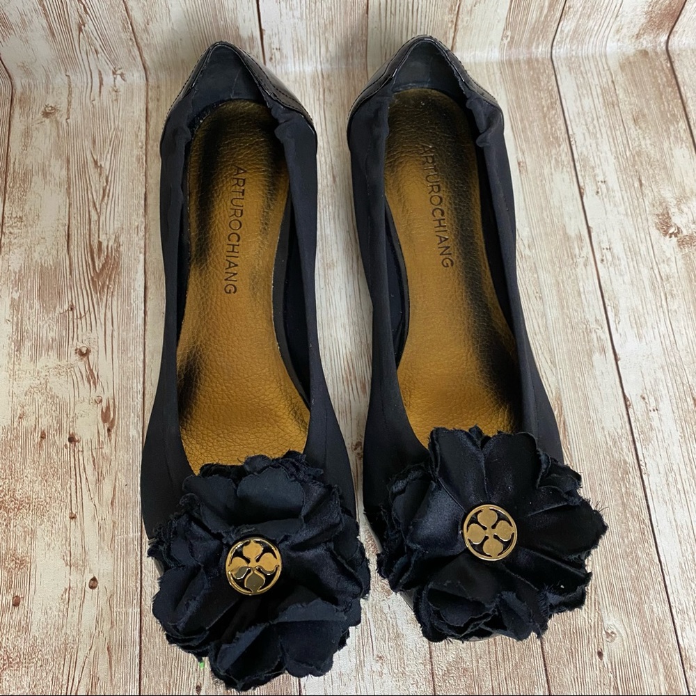 Women’s Arturo Chiang Valera soft paten leather and fabric flats with flowers